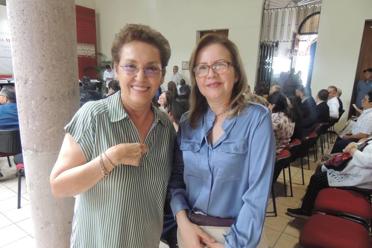Celebran ingreso de Nidia Maribel León, al Colegio de Sinaloa