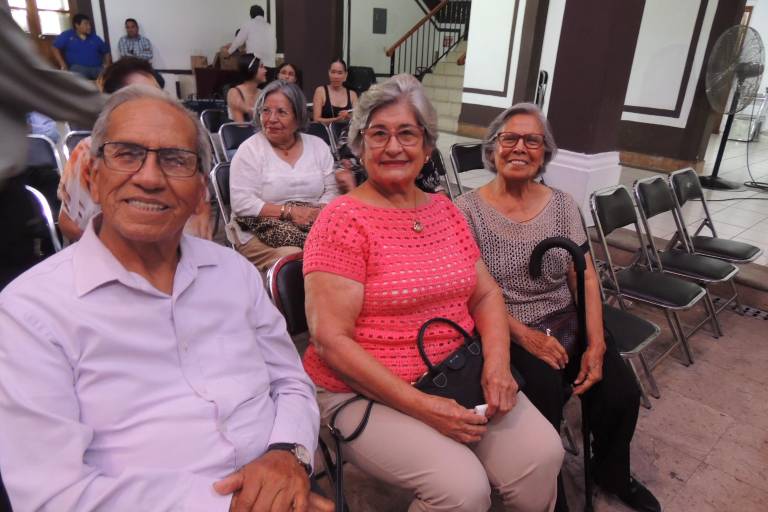 Muestra David Rubio sus orígenes en la presentación de su nuevo libro