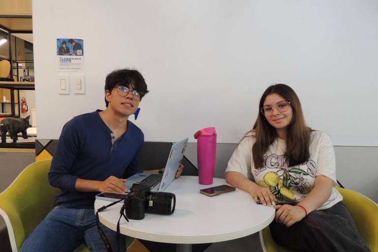 Señala Adrián Espinoza que la Inteligencia Artificial viene a sumar, no a reemplazar