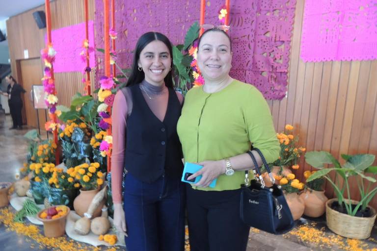 Disfrutan del vuelo de las mariposas con el espectáculo ‘Monarca’