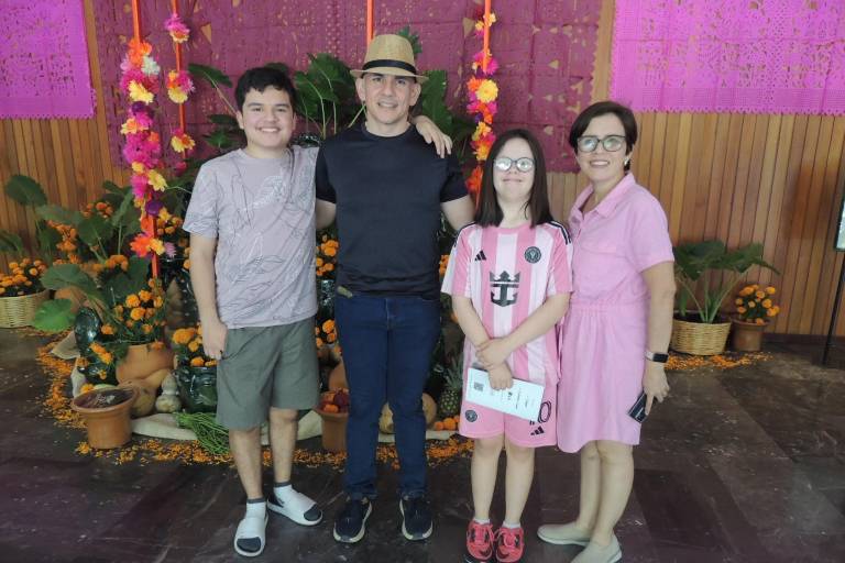 Disfrutan del vuelo de las mariposas con el espectáculo ‘Monarca’