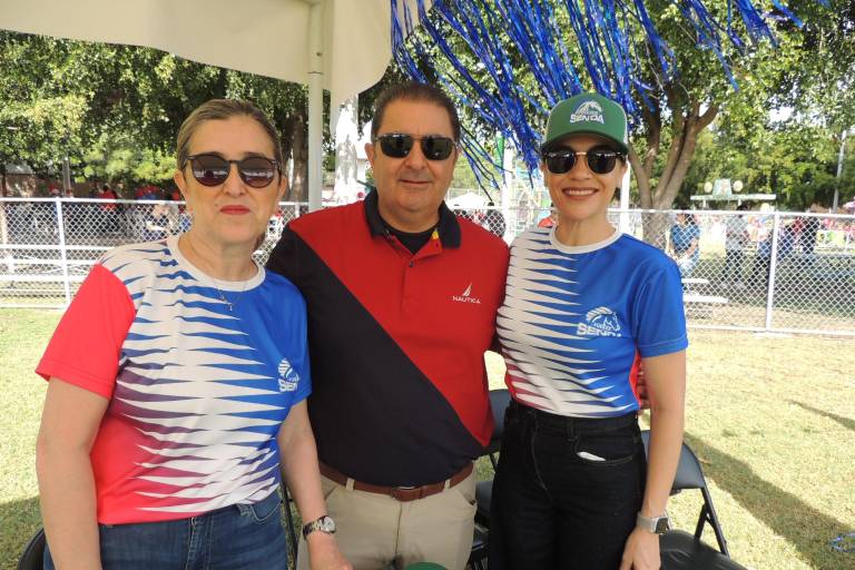 Disfrutan en el Instituto Senda de su tradicional evento ‘Rojos y Azules’