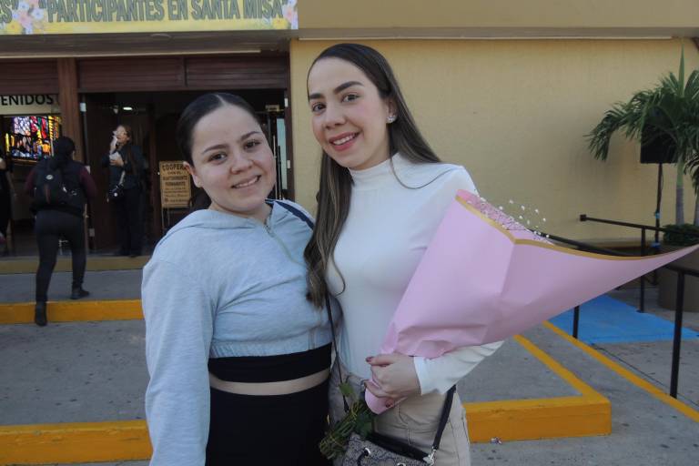 Cantan sinaloenses ‘Las Mañanitas’ a la Virgen de Guadalupe en su día