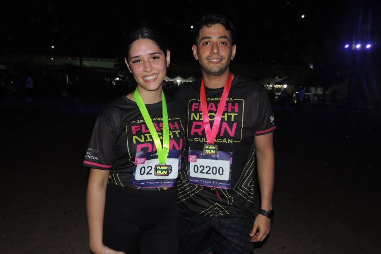 Vibran con la música de Adrián Cota y Mau y Ricky en la Flash Night Culiacán