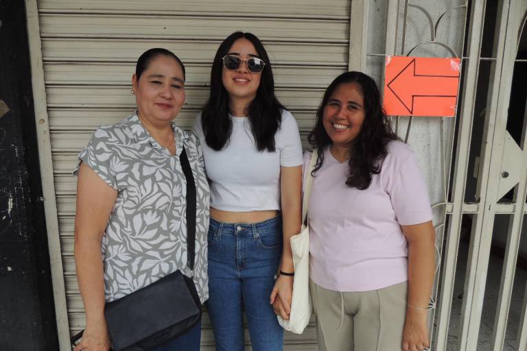 Admiran culiacanenses el tradicional desfile militar