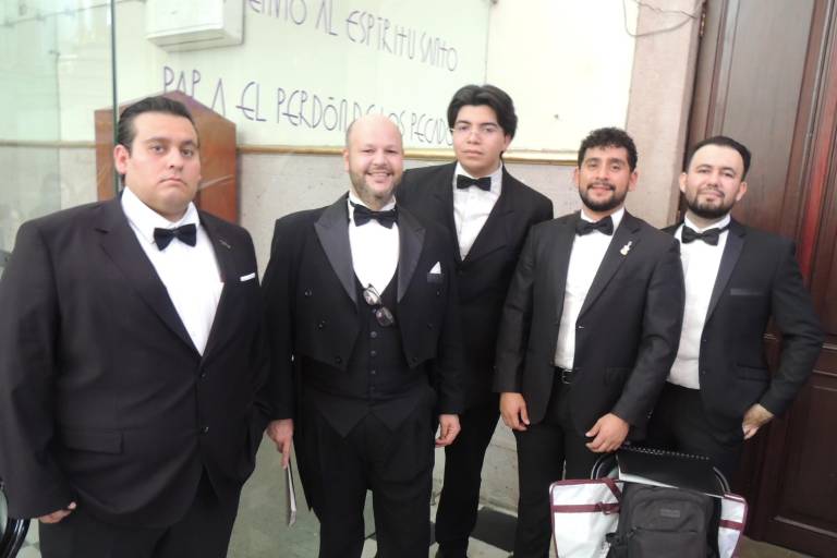 Unen sus voces para interpretar ‘Stabat Mater’ en La Catedral