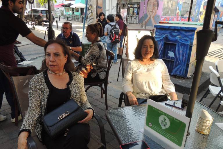 Reconoce María Julia trayectoria de científicos mexicanos en su nuevo libro