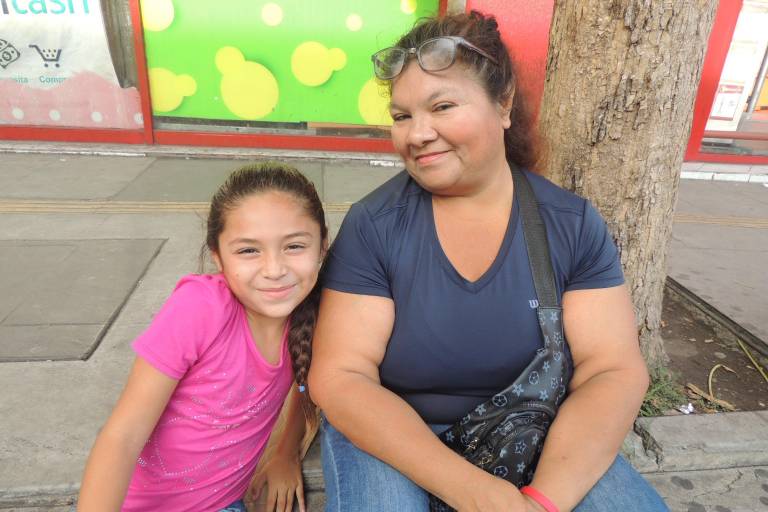 Admiran culiacanenses el tradicional desfile militar