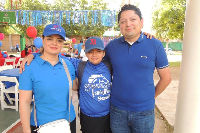 Disfrutan en el Instituto Senda de su tradicional evento ‘Rojos y Azules’