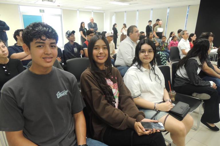Conocen el modelo académico de la preparatoria del Tecmilenio con un Open House