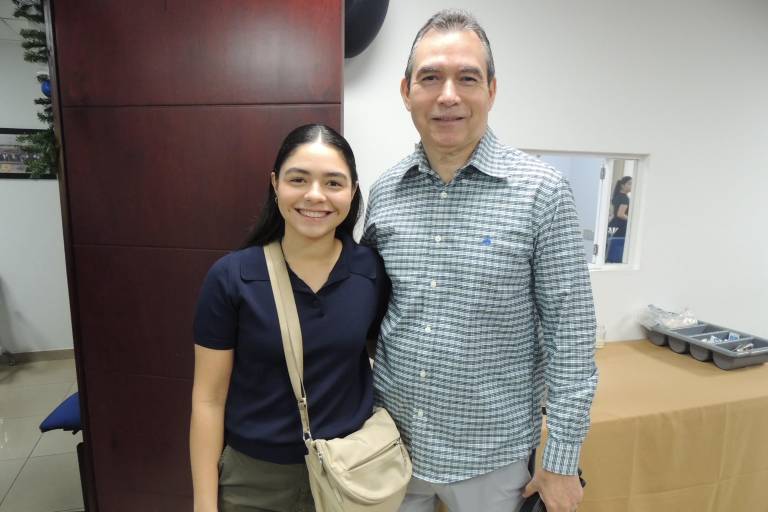 Realiza Ejecutivos de Ventas y Mercadotecnia su última sesión del año, con motivante charla con Gnozin Navarro