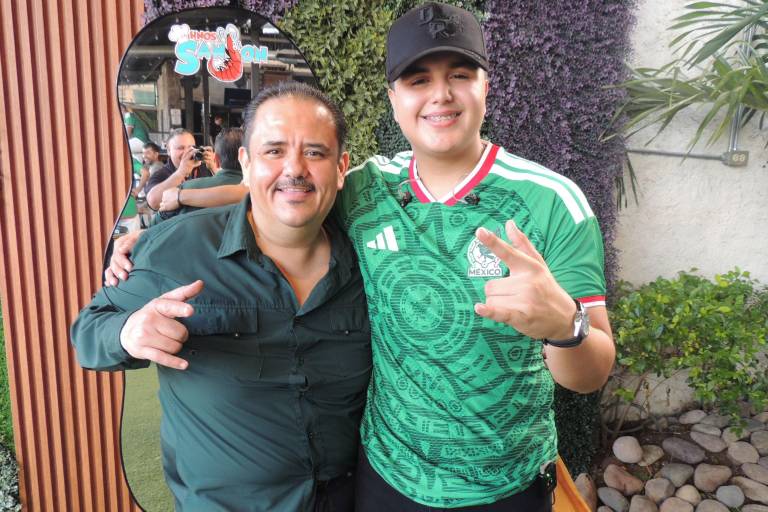 Festejan sinaloenses segundo triunfo de México en la Copa Mundial 2026