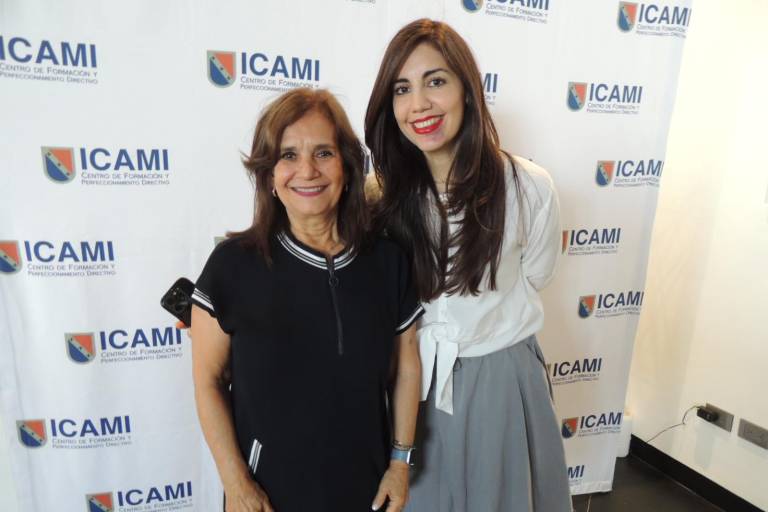 Despierta mentes Celeste Hernández con la charla ‘¿Te estás saboteando?’