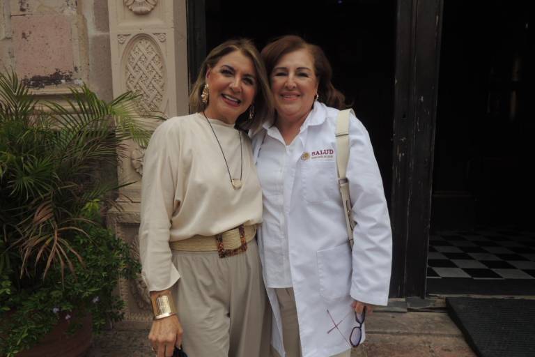 Celebran ex alumnos de la Facultad de Odontología su 40 aniversario