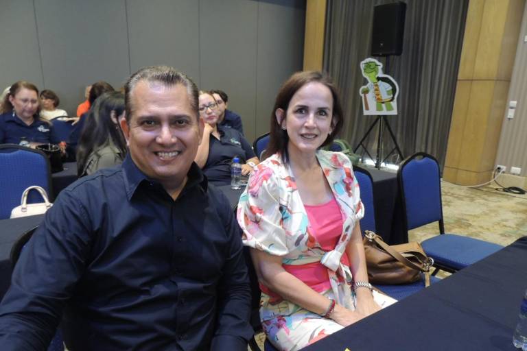 Buscan construir paz y fortalecer a empresas con la responsabilidad social empresarial