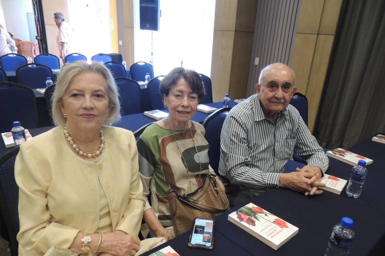 Comparte Efraín Romo Santos la historia de la oftalmología en Sinaloa