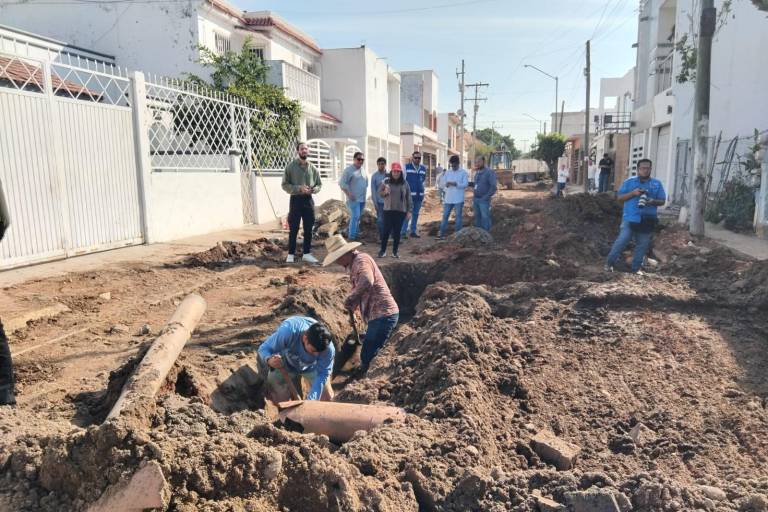 Rehabilitan en Mazatlán red de drenaje en Colonia Villa Satélite con inversión de $2.6 millones