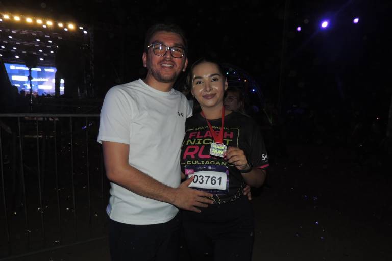 Vibran con la música de Adrián Cota y Mau y Ricky en la Flash Night Culiacán