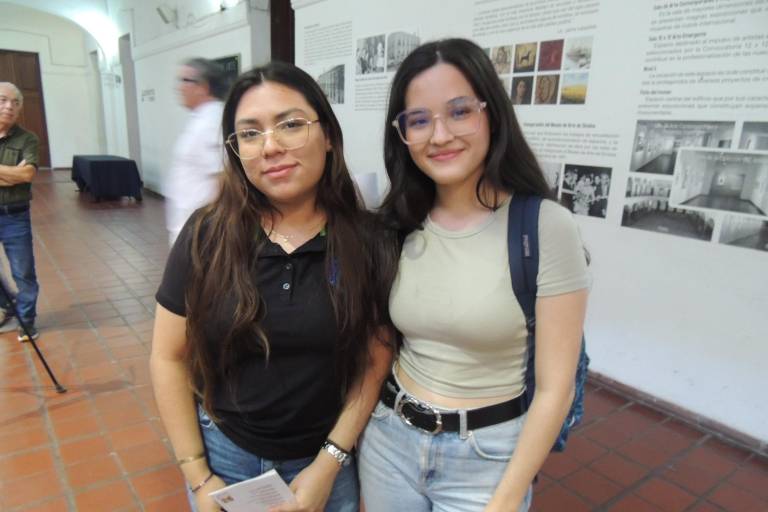 Admiran la trayectoria de Pedro Valtierra, con su exposición ‘Volver a la tierra del Quetzal’