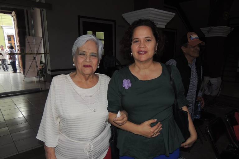 Invita Paulina Salazar a recuperar tu esencia, a través de su libro ‘Volver a uno mismo’