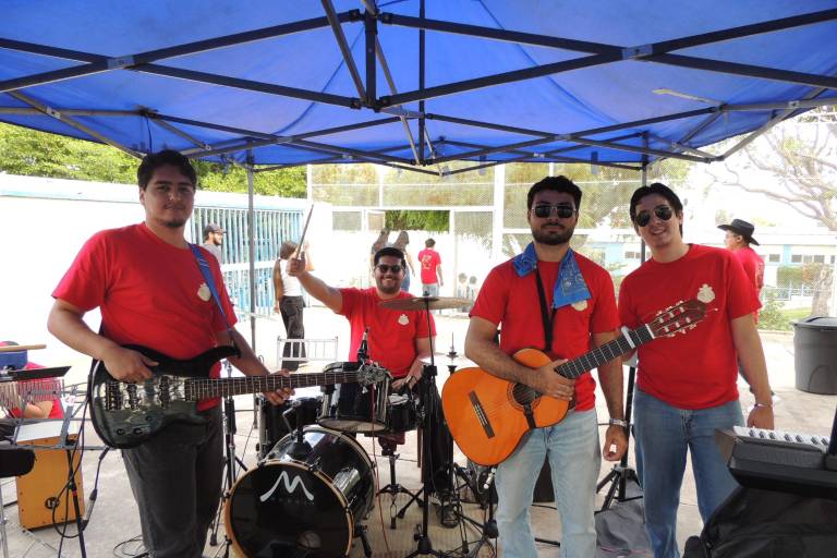 Disfrutan estudiantes de su Pascua Juvenil 2026