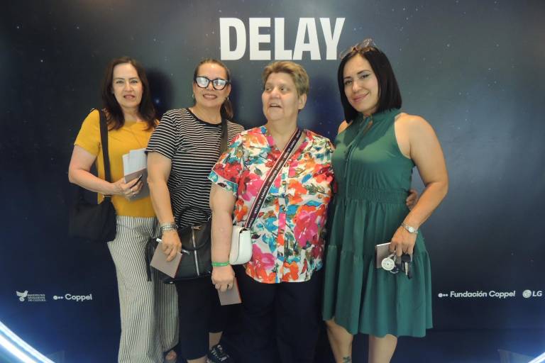 Contemplan la grandeza de la luna, a través de ‘Delay’