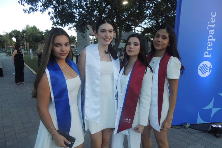 En solemne ceremonia, egresa la Generación Mayo 2026 de la Prepa Tec