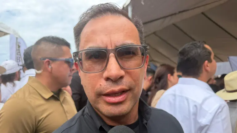 Sinuhé Téllez López, Secretario de Seguridad Pública de Sinaloa, informó sobre los traslados de internos y las revisiones en el Penal El Castillo, en Mazatlán.