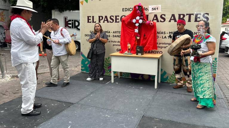 El Paseo de las Artes rindió homenaje al coreógrafo Carlos Ibarra.