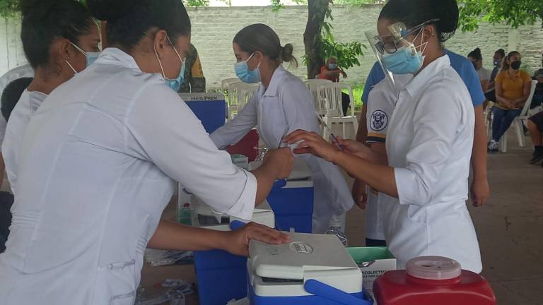 Confía Quirino en la vacunación para bajar índices de contagio de Covid-19
