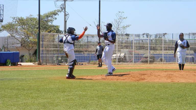 Tigres cumple su tercer día de pretemporada en Mazatlán.