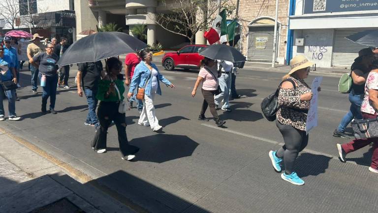 Ciudadanos denunciaron incrementos excesivos en los recibos de energía eléctrica y demandaron soluciones para las familias afectadas.