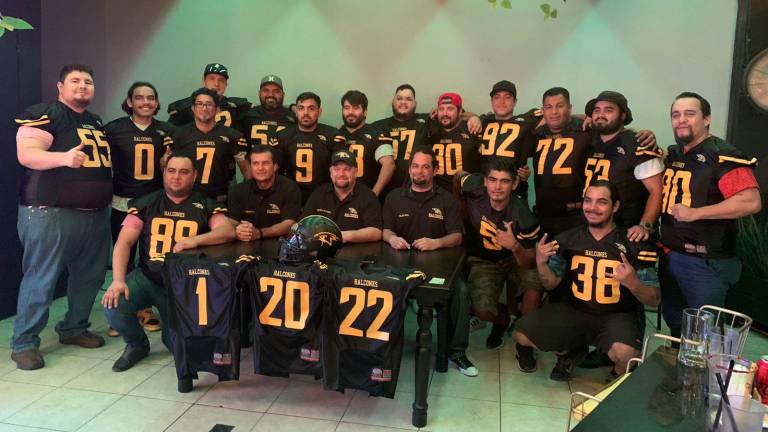 Halcones de Mazatlán luce sus nuevos jerseys.