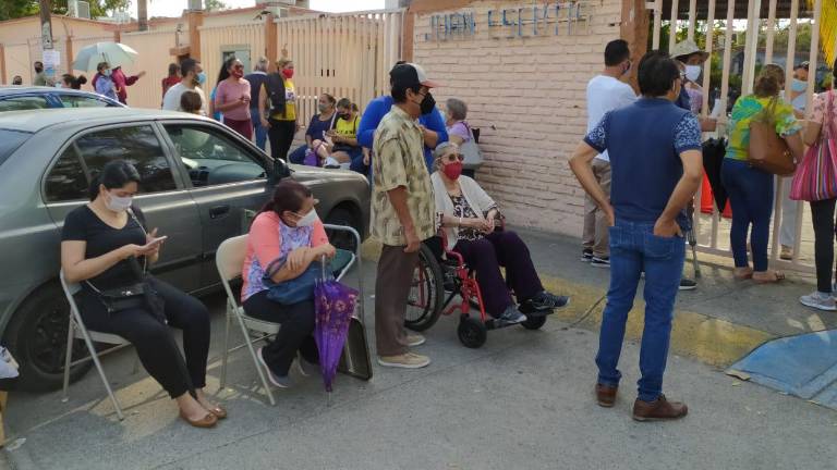Este sábado solo se atendió a personas qu ya tenían apartada su cita.