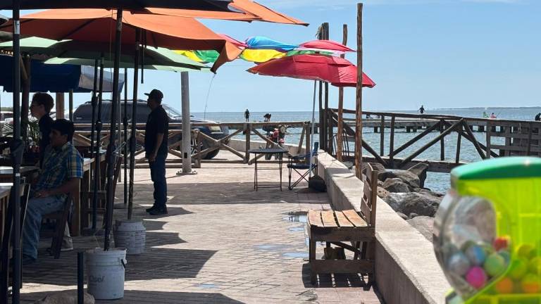 Visitantes en Altata respaldan las medidas de seguridad para estas vacaciones, pero sí piden reforzar a las agrupaciones de rescate.