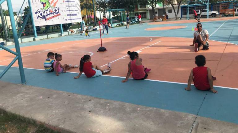 Inicia en Mazatlán proyecto para promover entre los pequeños el gusto por el basquetbol