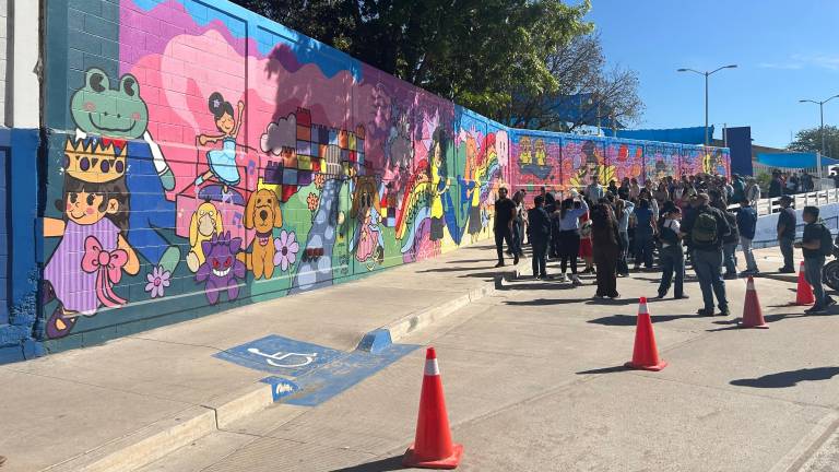En el Jardín de Niños de la UAS, en Culiacán, inauguran un mural.