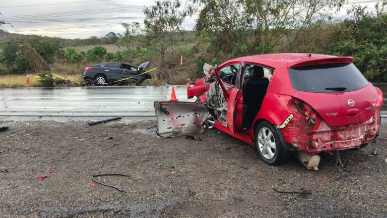 El accidente se reportó en la carretera federal en el kilómetro 231, a la altura de sindicatura de Potrerillos.