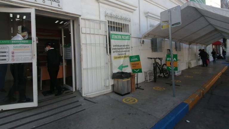 Previo al cambio a semáforo Covid verde, laboratorios de pruebas registran baja afluencia en Culiacán