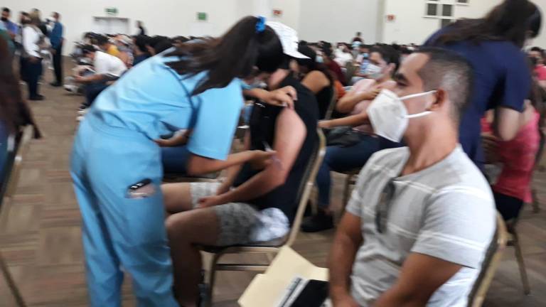 Colegio de Médicos de Mazatlán cuestiona ‘política restrictiva’ del gobierno en bares y restaurantes
