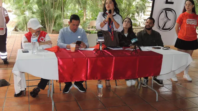 Olga Leticia Téllez, invita a participar en la carrera Juntos Salvando Vidas.