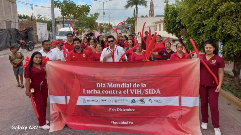 Personal de Salud sale a las calles de Rosario en el Día Mundial de la lucha contra el SIDA