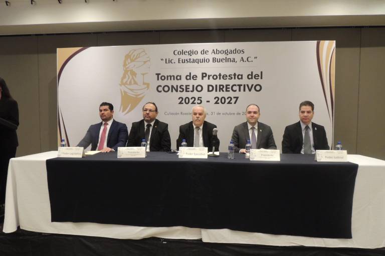 Rinde protesta el nuevo consejo directivo del Colegio de Abogados Eustaquio Buelna