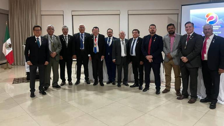 Nueva meza directiva del Club Rotario Culiacán Oriente, para el periodo 2023-2024.