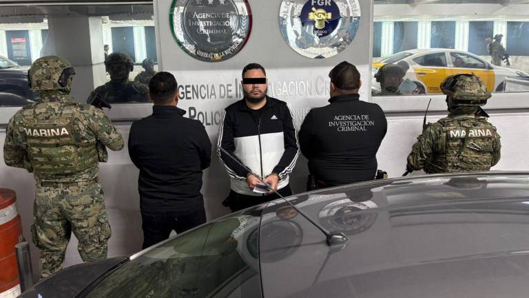 Jair Francisco “N” fue detenido en la autopista México-Querétaro en el municipio de Tepotzotlán.