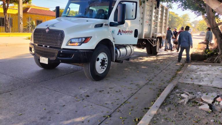 El Ayuntamiento de Ahome reducirá gastos administrativos para compensar el impacto del incremento en el precio del diésel.