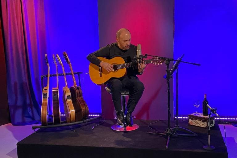 Llega Víctor Franco con ‘Cantando Franco’ a Antena Lince UADeO