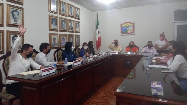 El Cabildo en votación.