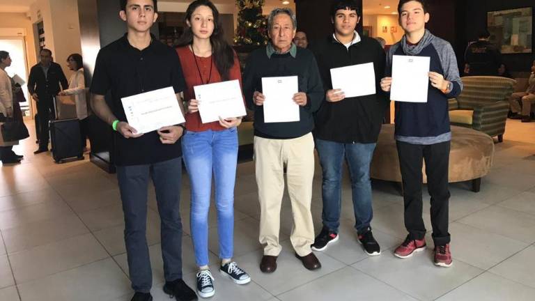 Los alumnos galardonados.