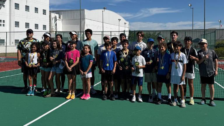La premiación estuvo a cargo de la organización del club y la Asociación de Tenis de Sinaloa.